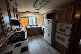 929 E Foothill, Upland, CA 91786 - Photo 6