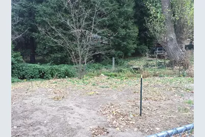 369 Log, Crestline, CA 92325 - Photo 12