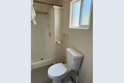 369 Log, Crestline, CA 92325 - Photo 6