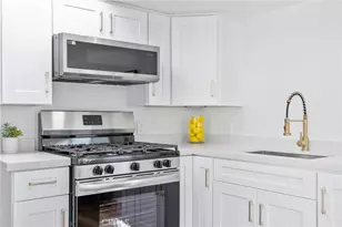 26135 Baseline, Highland, CA 92346 - Photo 6