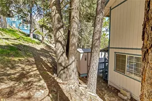 31920 Pine Cone Dr, Running Springs, CA 92382 - Photo 32