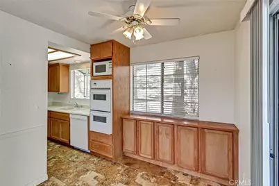 31920 Pine Cone Drive, Running Springs, CA 92382 - Photo 10