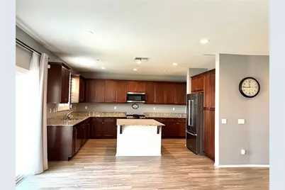 15182 Paseo Verde, Victorville, CA 92394 - Photo 4