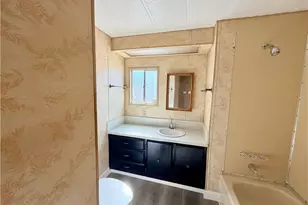 26063 Baseline St, San Bernardino, CA 92410 - Photo 12