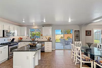 825 Derby, Corona, CA 92882 - Photo 20