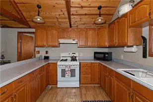 33874 Green Valley Lake Rd, Green Valley Lake, CA 92341 - Photo 8