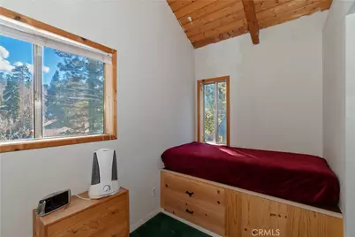 33874 Green Valley Lake Road, Green Valley Lake, CA 92341 - Photo 28