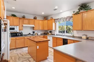 1617 Garden, Redlands, CA 92373 - Photo 20