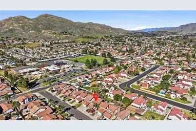 23410 Woodlander Way, Moreno Valley, CA 92557 - Photo 34