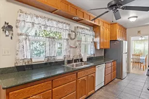 16470 Upland, Fontana, CA 92335 - Photo 12