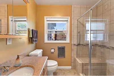 16470 Upland, Fontana, CA 92335 - Photo 22