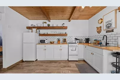 573 Spruce, Sugarloaf, CA 92386 - Photo 12
