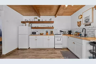 573 Spruce, Sugarloaf, CA 92386 - Photo 14