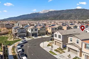 16728 Grapefruit Ln, Fontana, CA 92336 - Photo 42