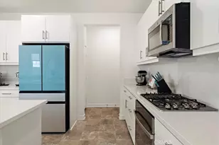 16728 Grapefruit Ln, Fontana, CA 92336 - Photo 8