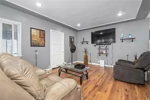 9819 S S Normandie, Los Angeles, CA 90044 - Photo 8