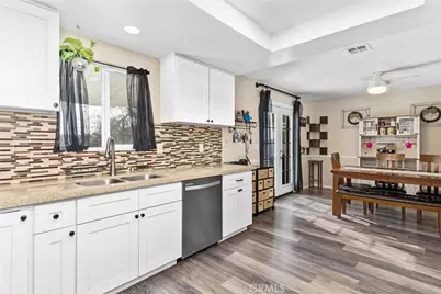 33241 Avenue D, Yucaipa, CA 92399 - Photo 12