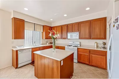 1070 Mandevilla Way, Corona, CA 92879 - Photo 14
