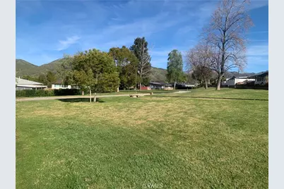 11884 4th, Yucaipa, CA 92399 - Photo 16