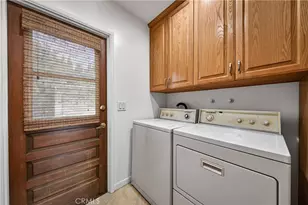 10054 Poulsen, Montclair, CA 91763 - Photo 12