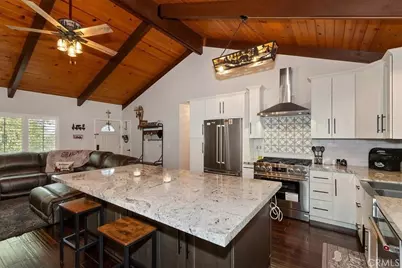 370 Weisshorn, Crestline, CA 92325 - Photo 12