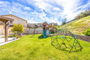 115 Festive Ct, Beaumont, CA 92223 - Photo 30