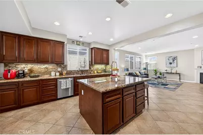 15670 Dobbs Peak Ln, Fontana, CA 92336 - Photo 22