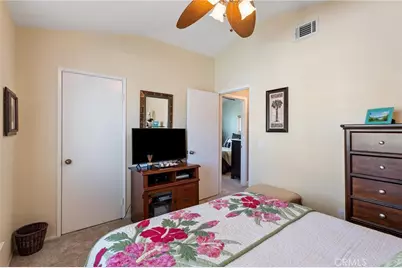 34247 Via Buena, Yucaipa, CA 92399 - Photo 40