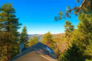 30904 Live Oak Dr, Running Springs, CA 92382 - Photo 18