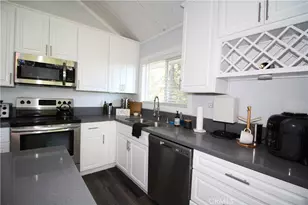 30904 Live Oak Dr, Running Springs, CA 92382 - Photo 4