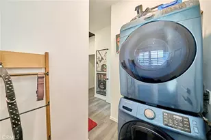 800 E 27th, Los Angeles, CA 90011 - Photo 30