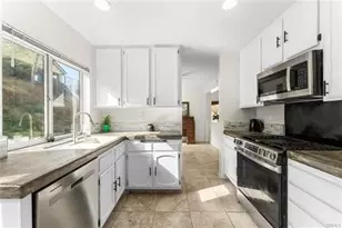 22933 De Berry St, Grand Terrace, CA 92313 - Photo 8