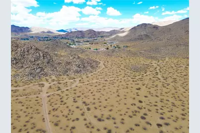 9 Laguna Seca, Apple Valley, CA 92307 - Photo 12