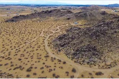 16 Laguna Seca, Apple Valley, CA 92307 - Photo 6