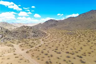 16 Laguna Seca, Apple Valley, CA 92307 - Photo 1