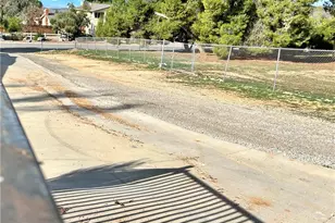 35780 Eureka Ave, Yucaipa, CA 92399 - Photo 32