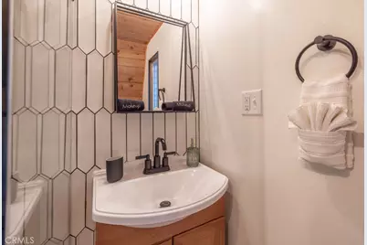 446 Riverside, Sugarloaf, CA 92386 - Photo 14