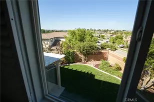 31801 Oak Wood Cir, Yucaipa, CA 92399 - Photo 16