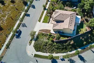 31801 Oak Wood Cir, Yucaipa, CA 92399 - Photo 2