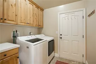 173 Grizzly Rd, Lake Arrowhead, CA 92352 - Photo 40