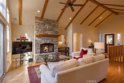 173 Grizzly Road, Lake Arrowhead, CA 92352 - Photo 8