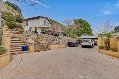 9707 Foothill, Sylmar, CA 91342 - Photo 6