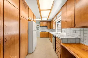 947 Nottingham Dr, Redlands, CA 92373 - Photo 8