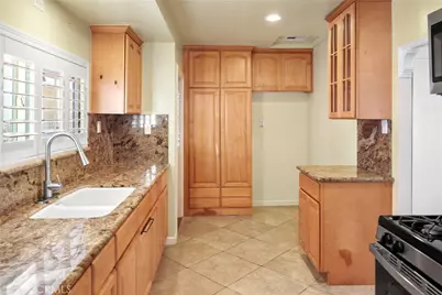 8465 San Carlos Avenue, South Gate, CA 90280 - Photo 4