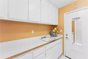 1020 La Salle Cir, Corona, CA 92879 - Photo 32