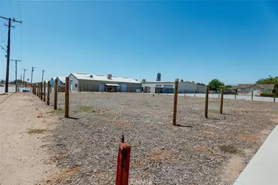 950 Calimesa, Calimesa, CA 92320 - Photo 20