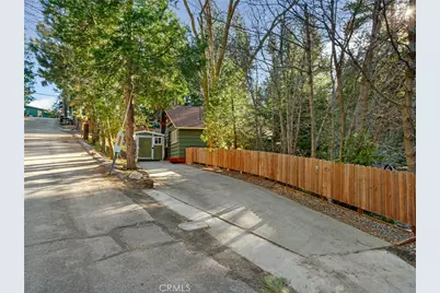 32143 West Drive, Running Springs, CA 92382 - Photo 4