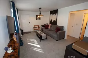 33067 Robin, Running Springs, CA 92382 - Photo 18