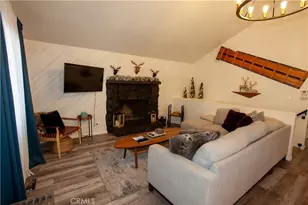 33067 Robin, Running Springs, CA 92382 - Photo 4