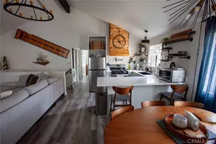 33067 Robin, Running Springs, CA 92382 - Photo 10